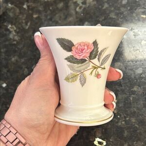 Vintage Wedgwood Hathaway Rose Bone China Posy Rose bud Vase